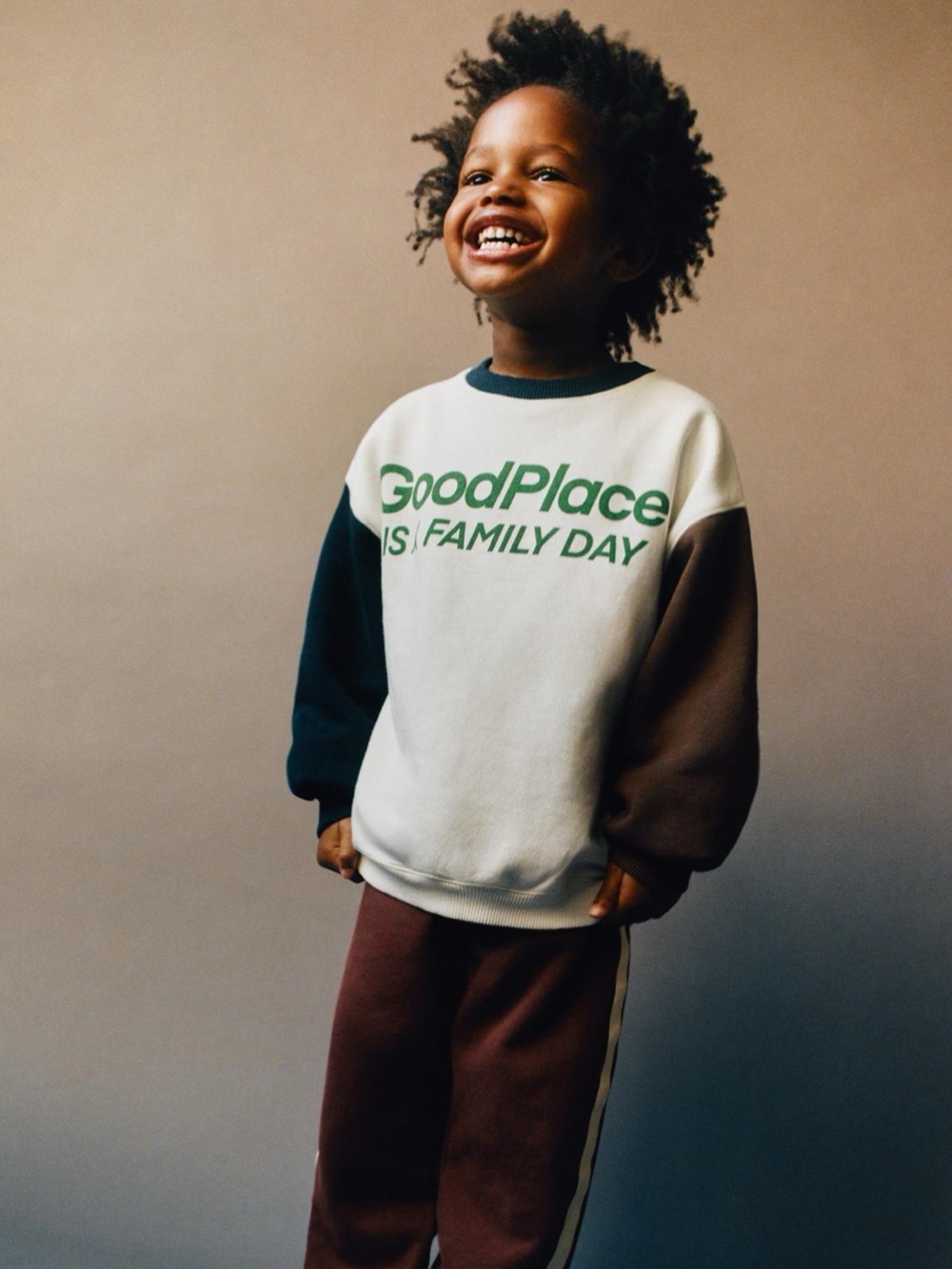ZARA TEXT RAGLAN SLEEVE SWEATSHIRT